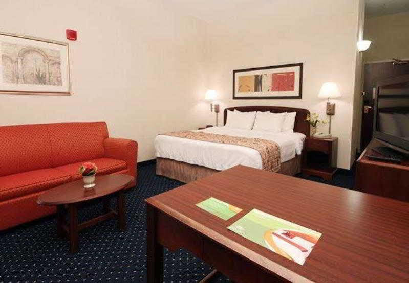 Courtyard By Marriott Topeka Kültér fotó